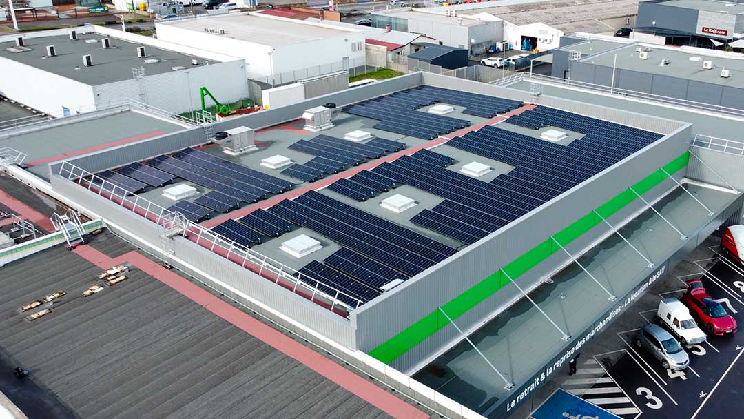 GROUPE SOLSTYCE LEROY MERLIN Macon Toiture Solaire France